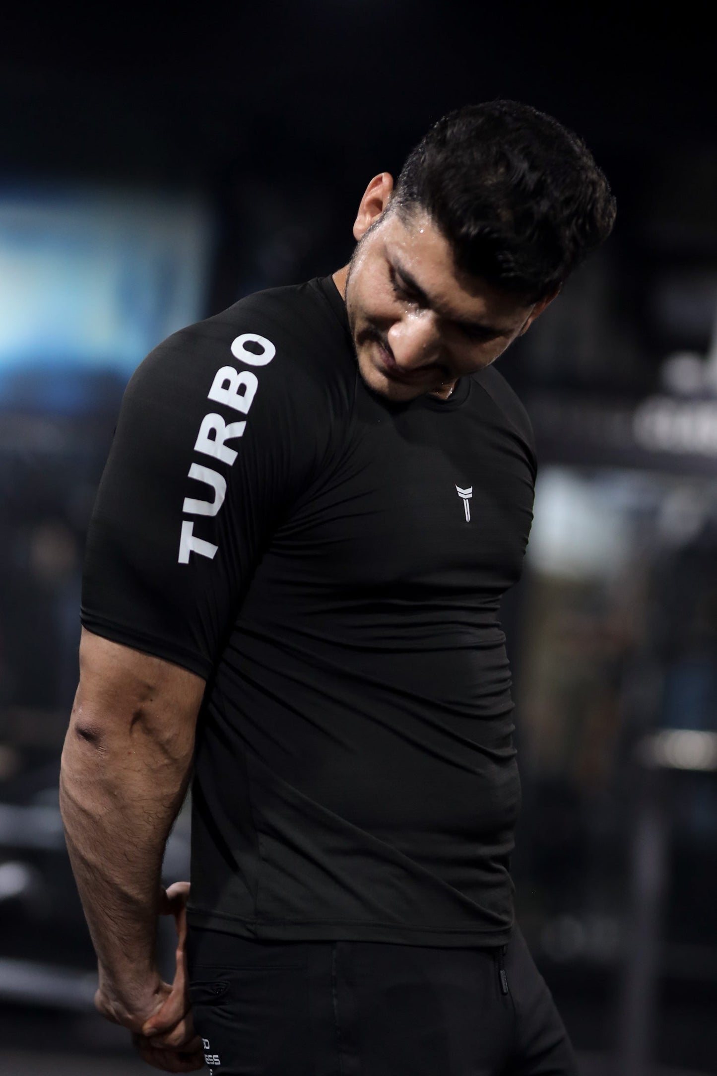 Turbo 'Statement Sleeve' Raglan Dry-Fit Tee In Black