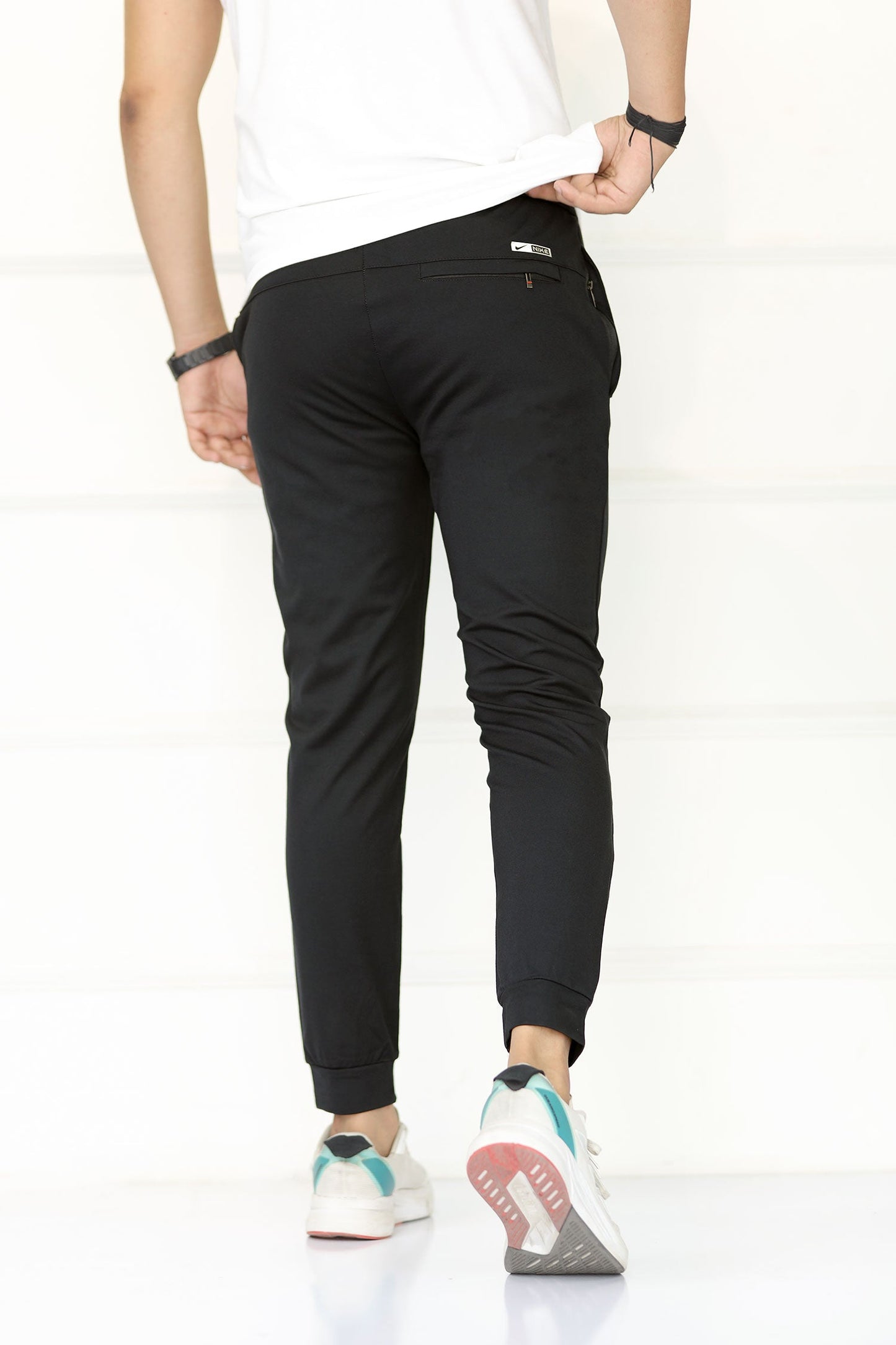 Nke 'The Jump' Project Performance SlimFit Trouser