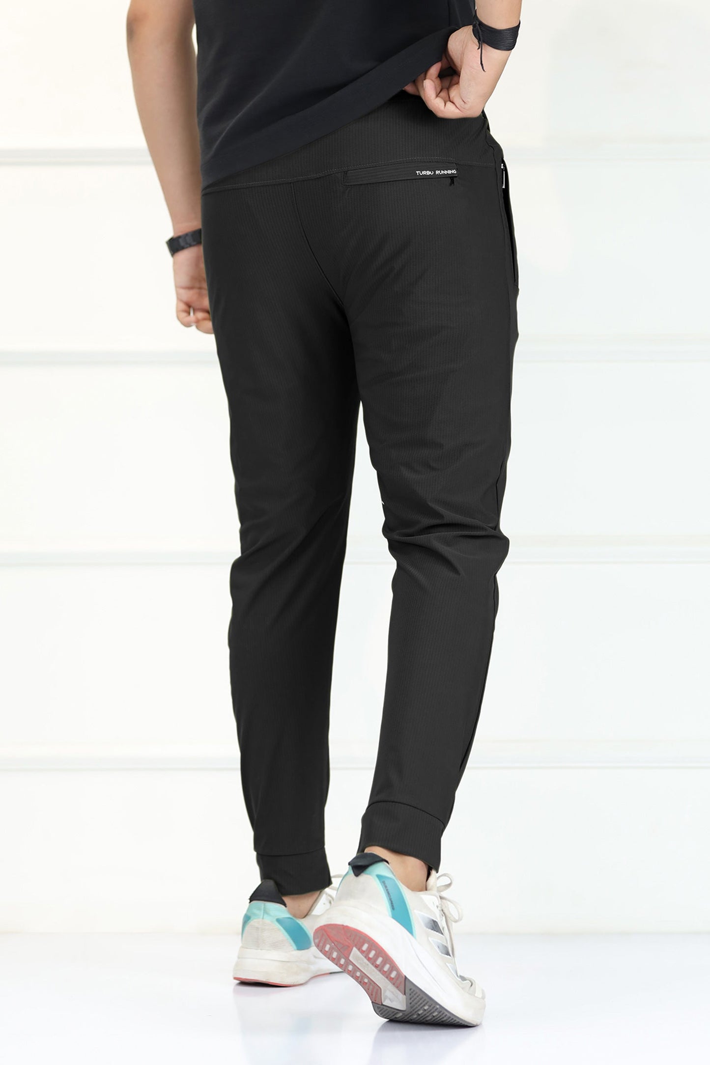 Turbo 'The Stride' Division Running Men's Dryfit Trouser In Black