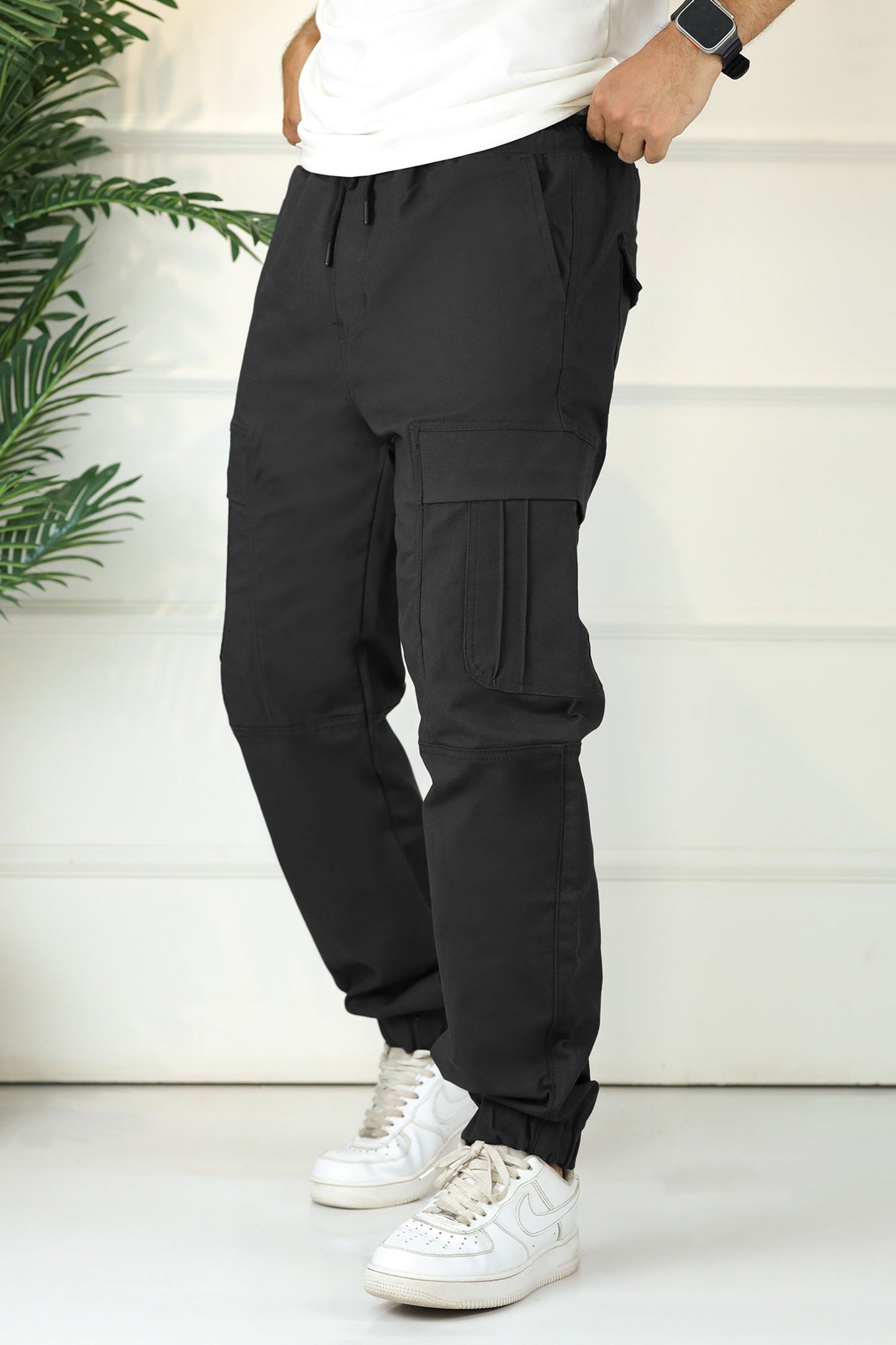 Turbo's Essential Baggy Fit Cargo Trouser In Black