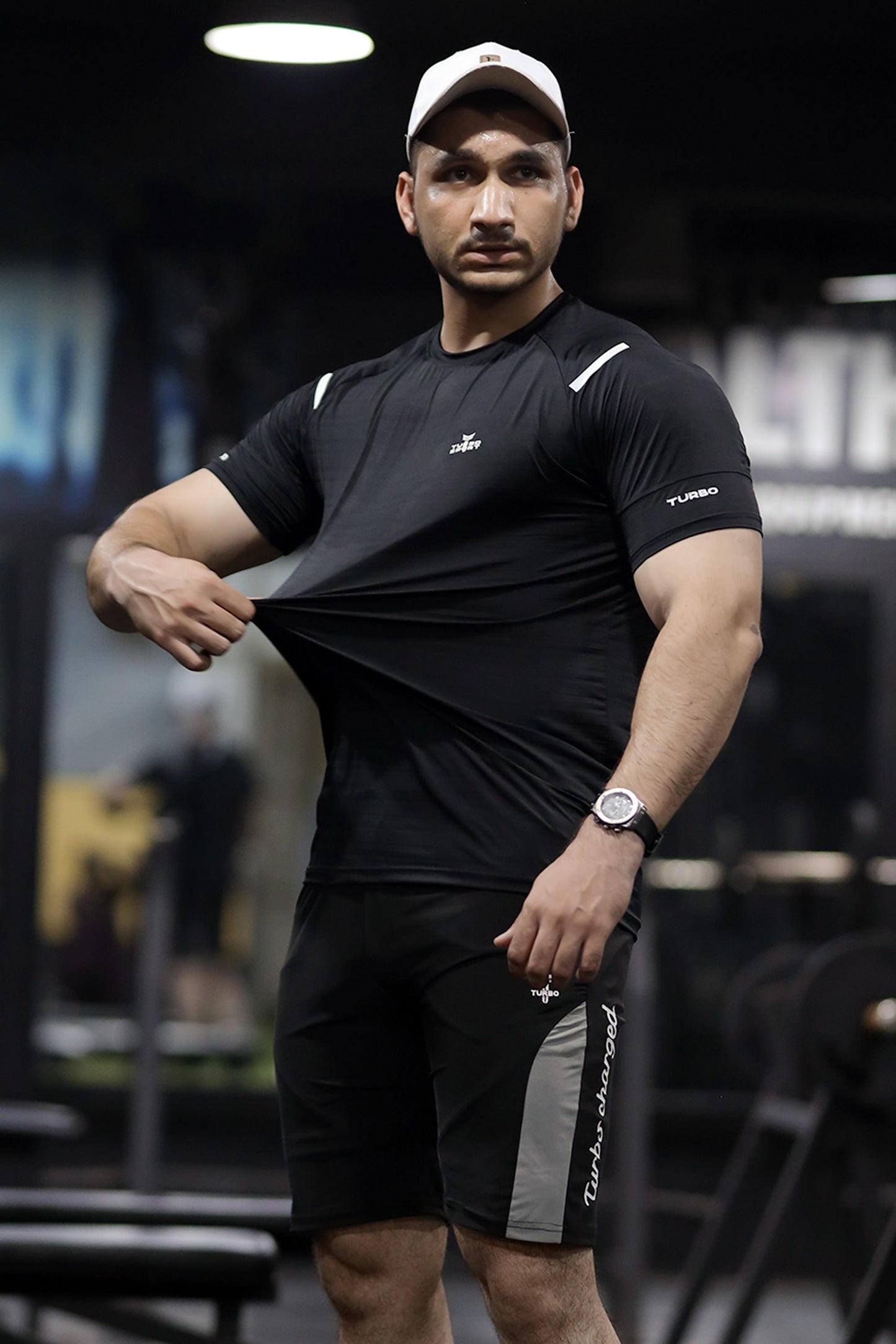 Turbo Sport Shoulder Striped Breathable Dry-Fit Tee In Black