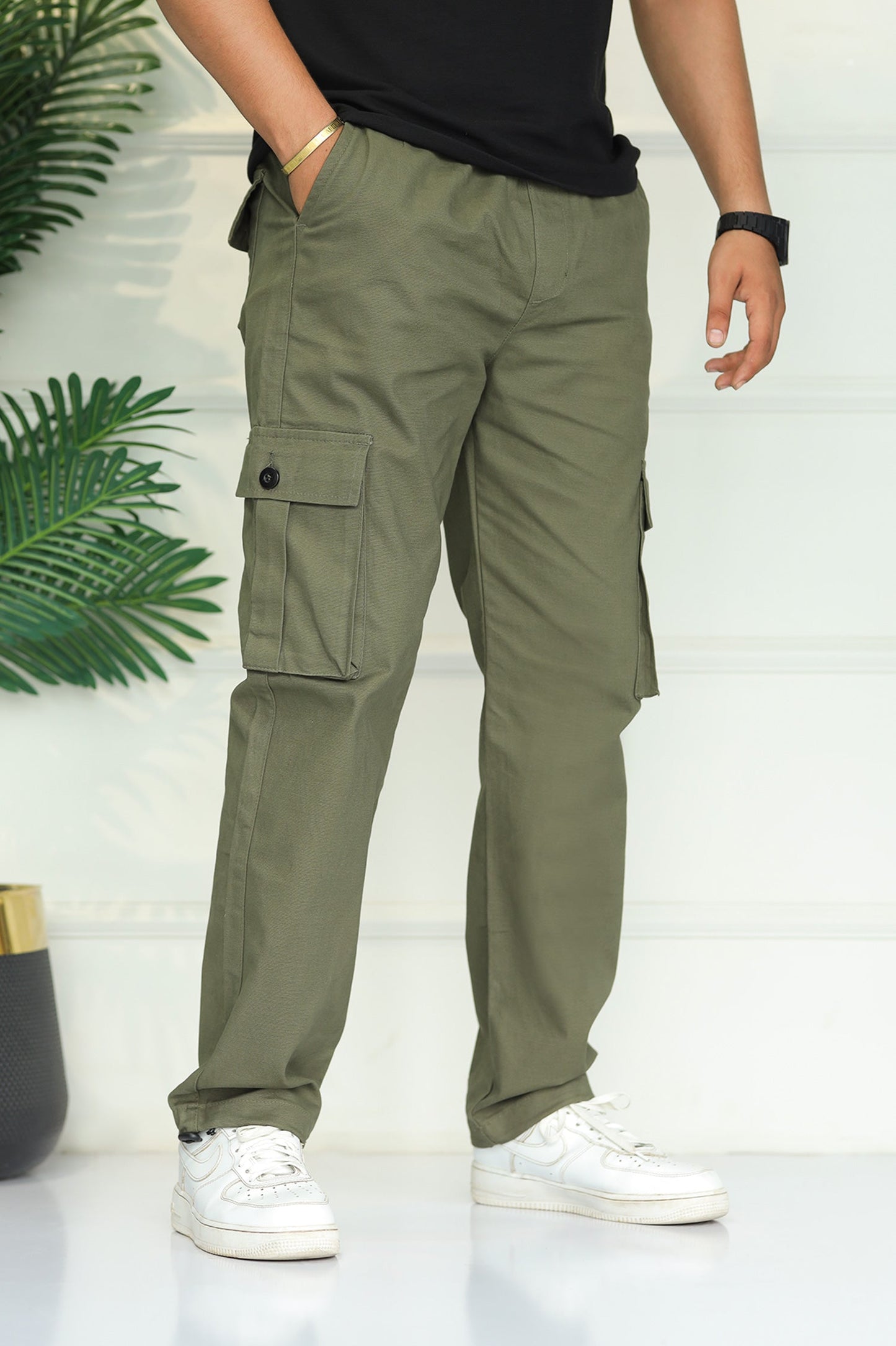 Turbo's 6 Pockets Loose Bottom Cargo Trouser In Olive Green