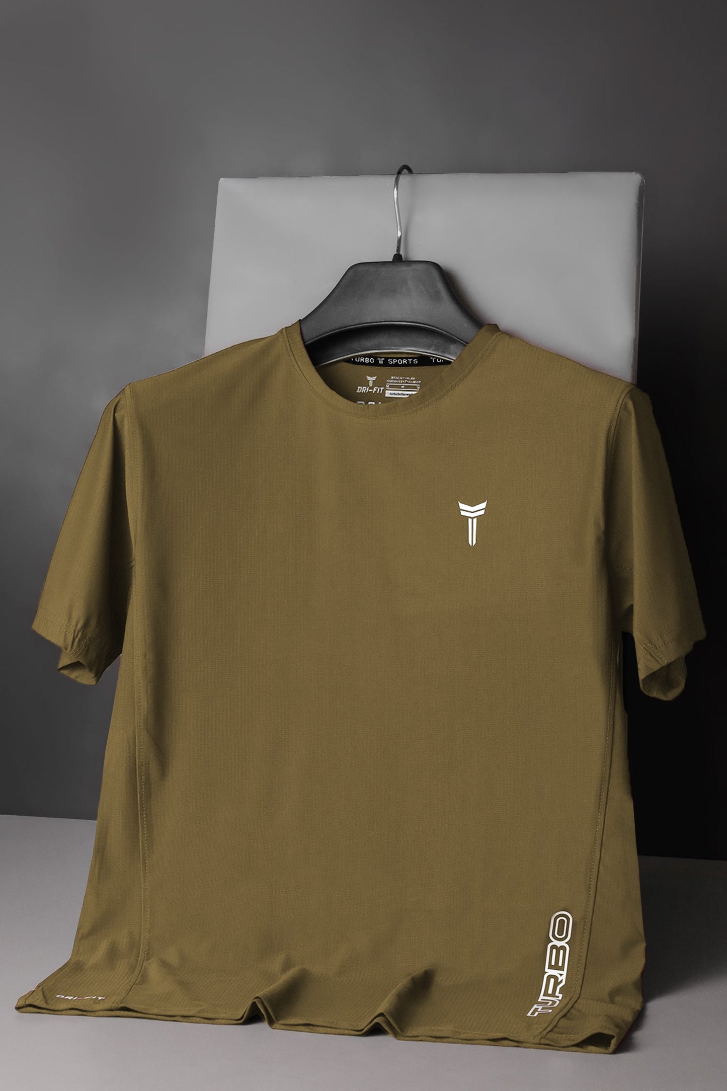 Turbo 'Street-Style' Drop-Shoulder Graphic Dry-Fit Tee In Camel