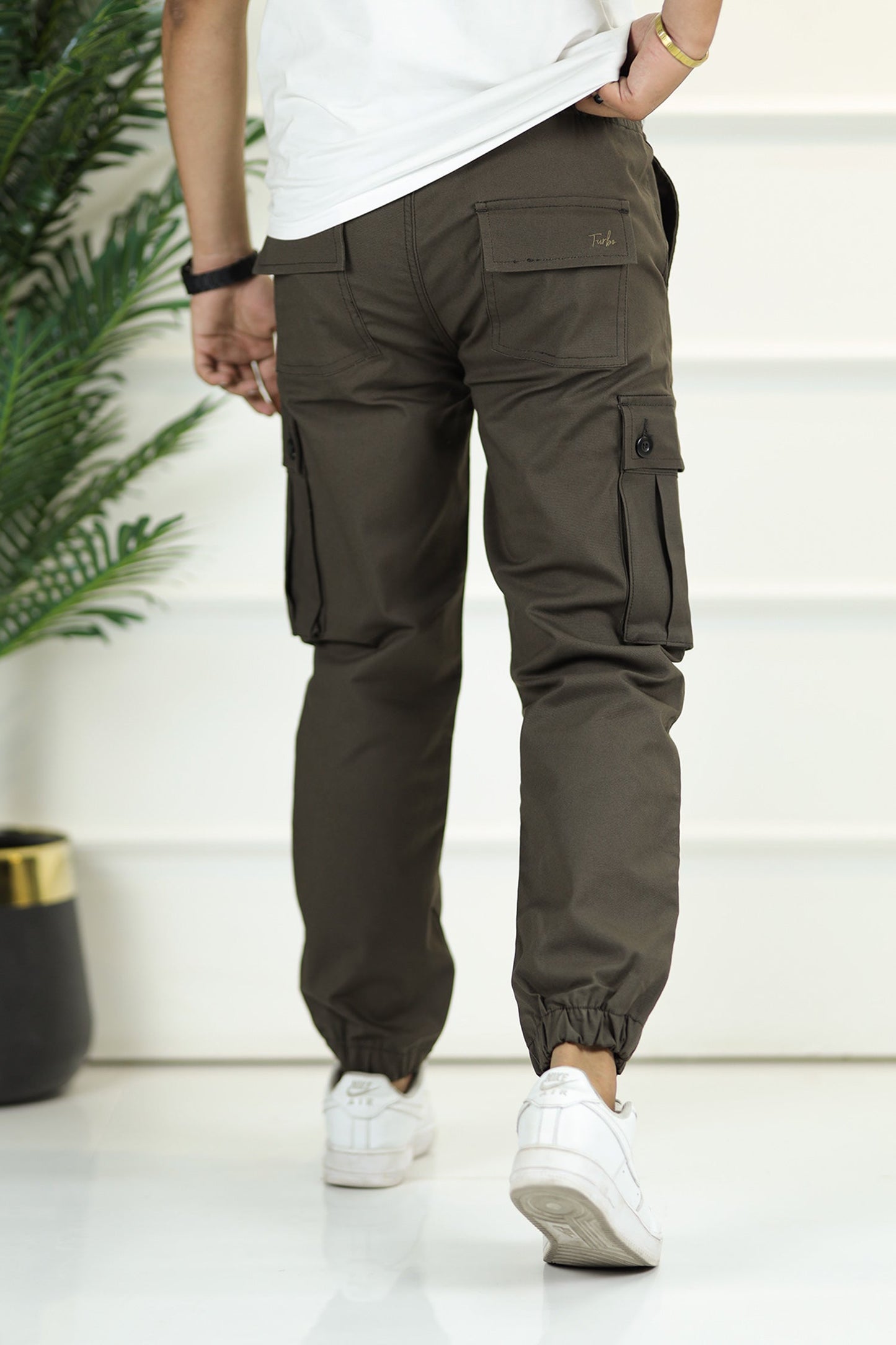 Turbo 6 Pockets Premium Cotton Gabardine Cargo Trouser In Coffee