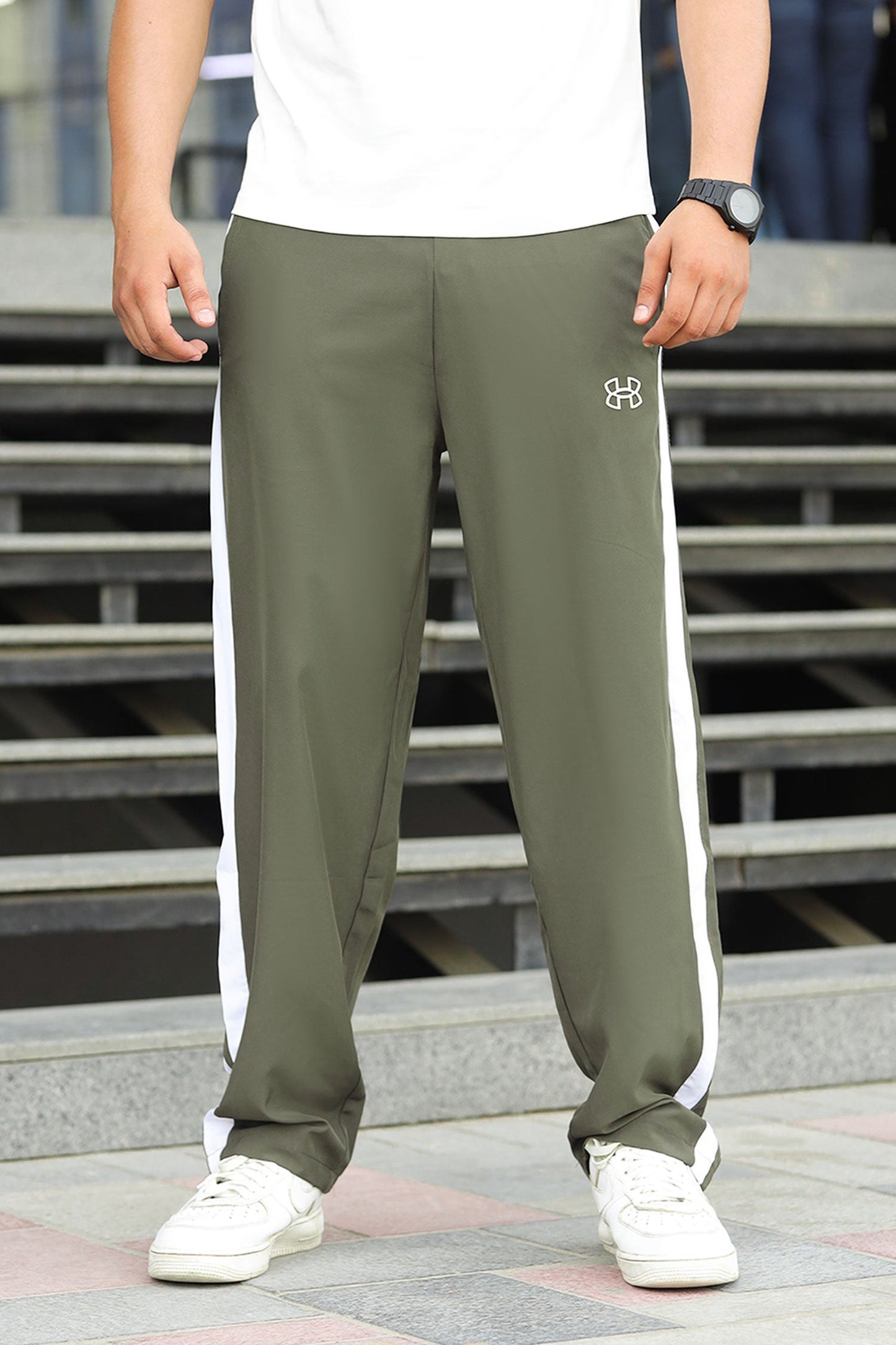 Undr Armr Micro-Tech Heritage Stripe Sportswear Trouser