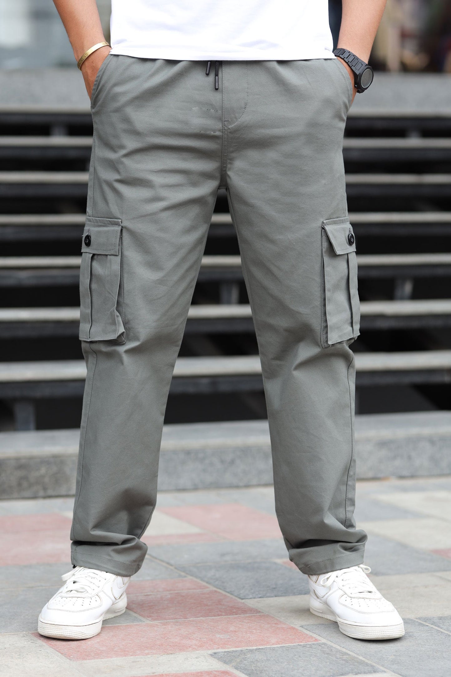 Turbo's 6 Pockets Loose Bottom Cargo Trouser In Grey