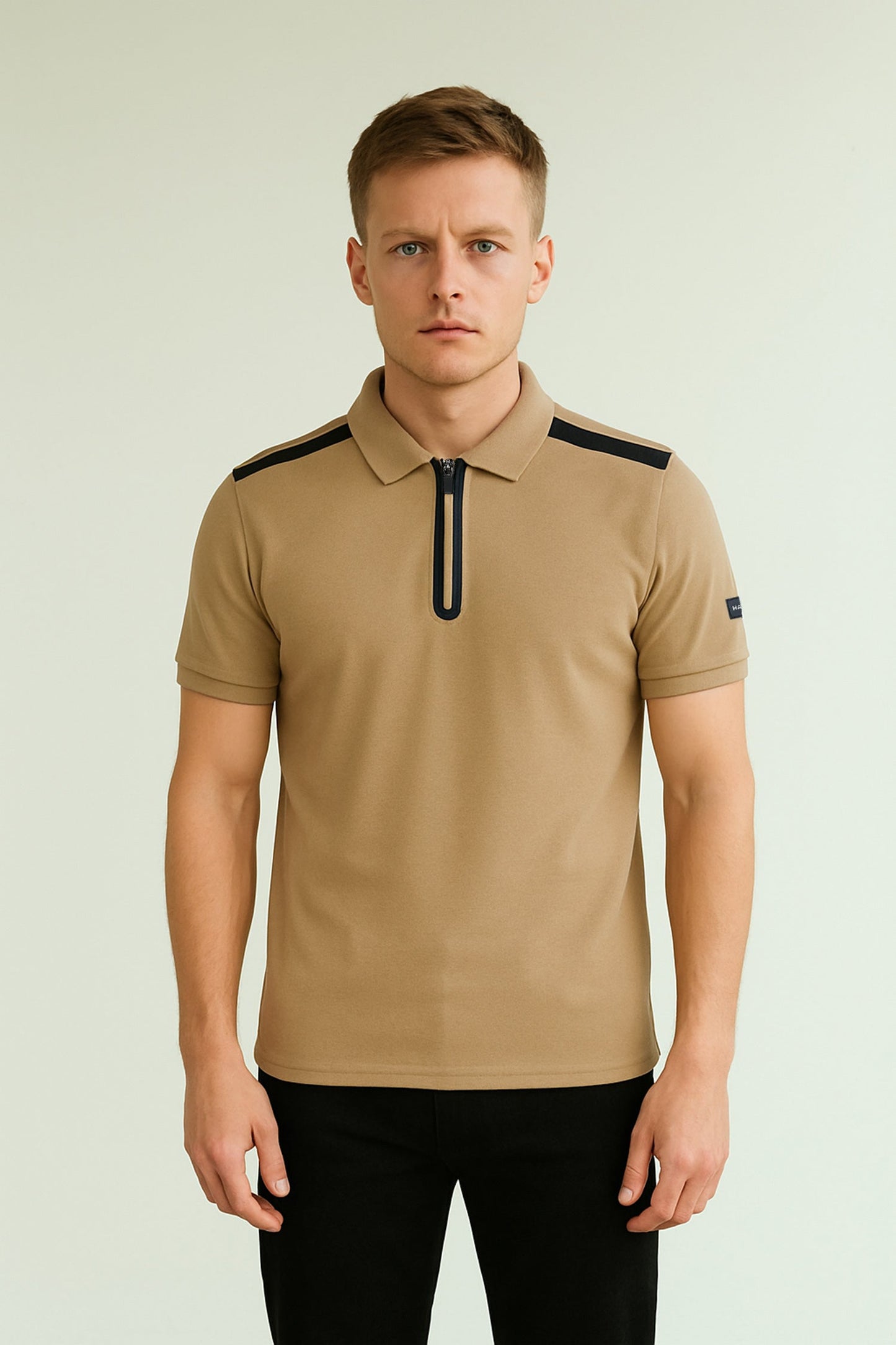 Hackt Lndn AMR Performance Zip-Placket Men's Polo Shirt In Light Camel