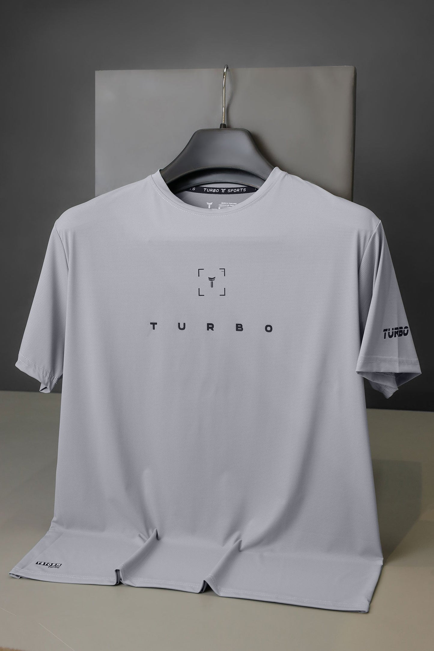 Turbo Scan Energy Breathable Mesh Dry-Fit Tee In Light Grey