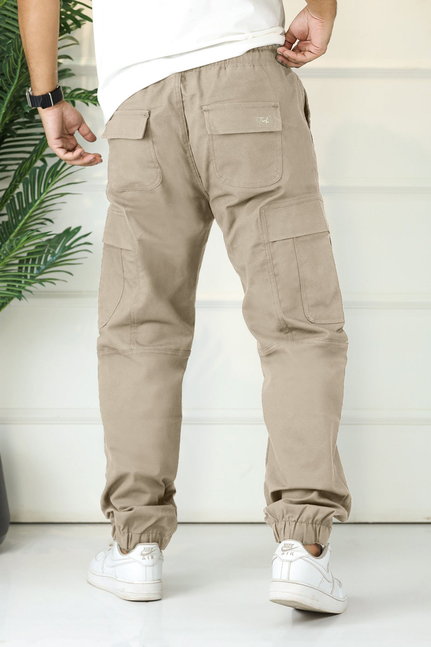 Turbo's Essential Baggy Fit Cargo Trouser In Skin