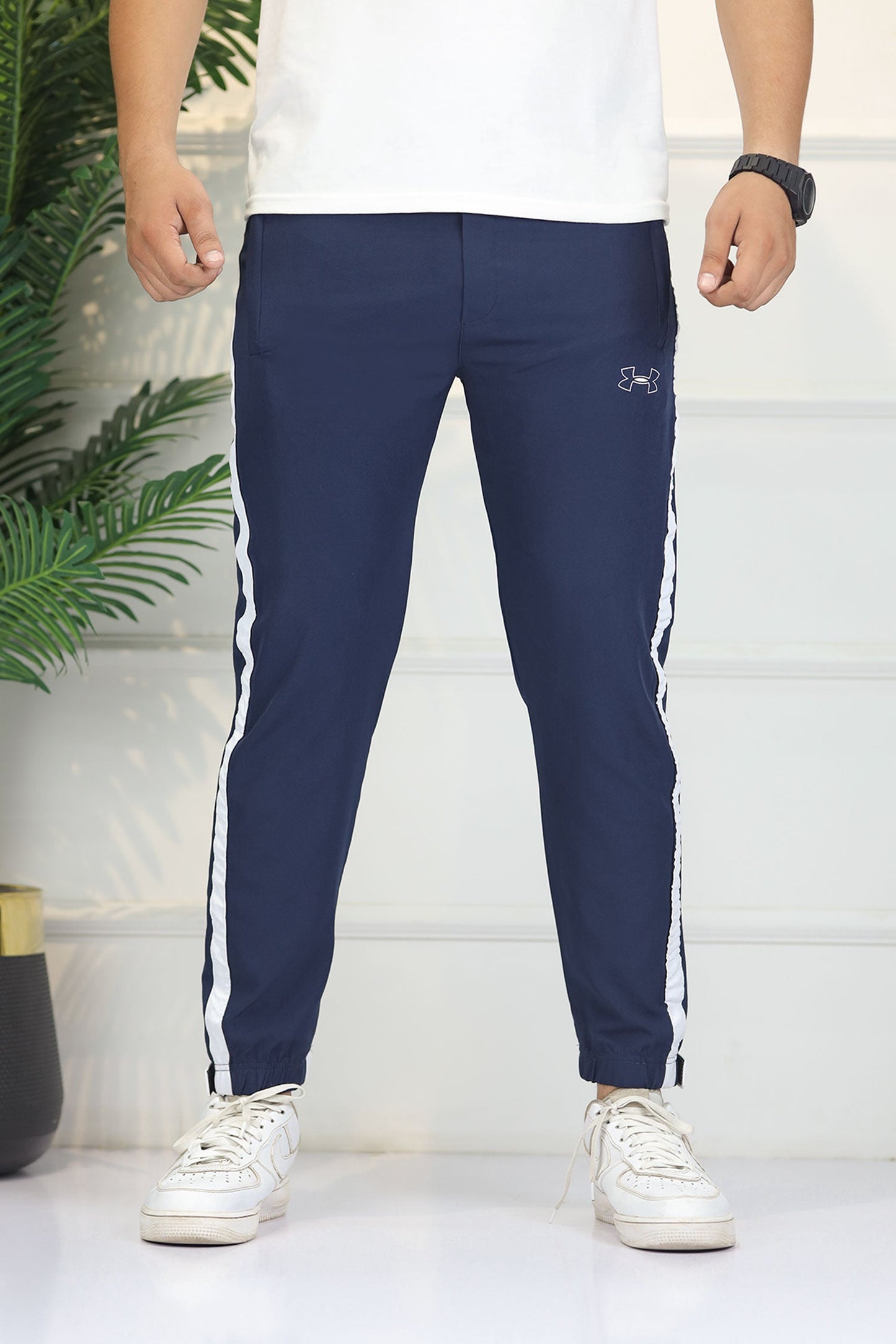 Undr Armr 'The Reveal' Cuff Logo & Sideline Micron Trouser In Navy Blue