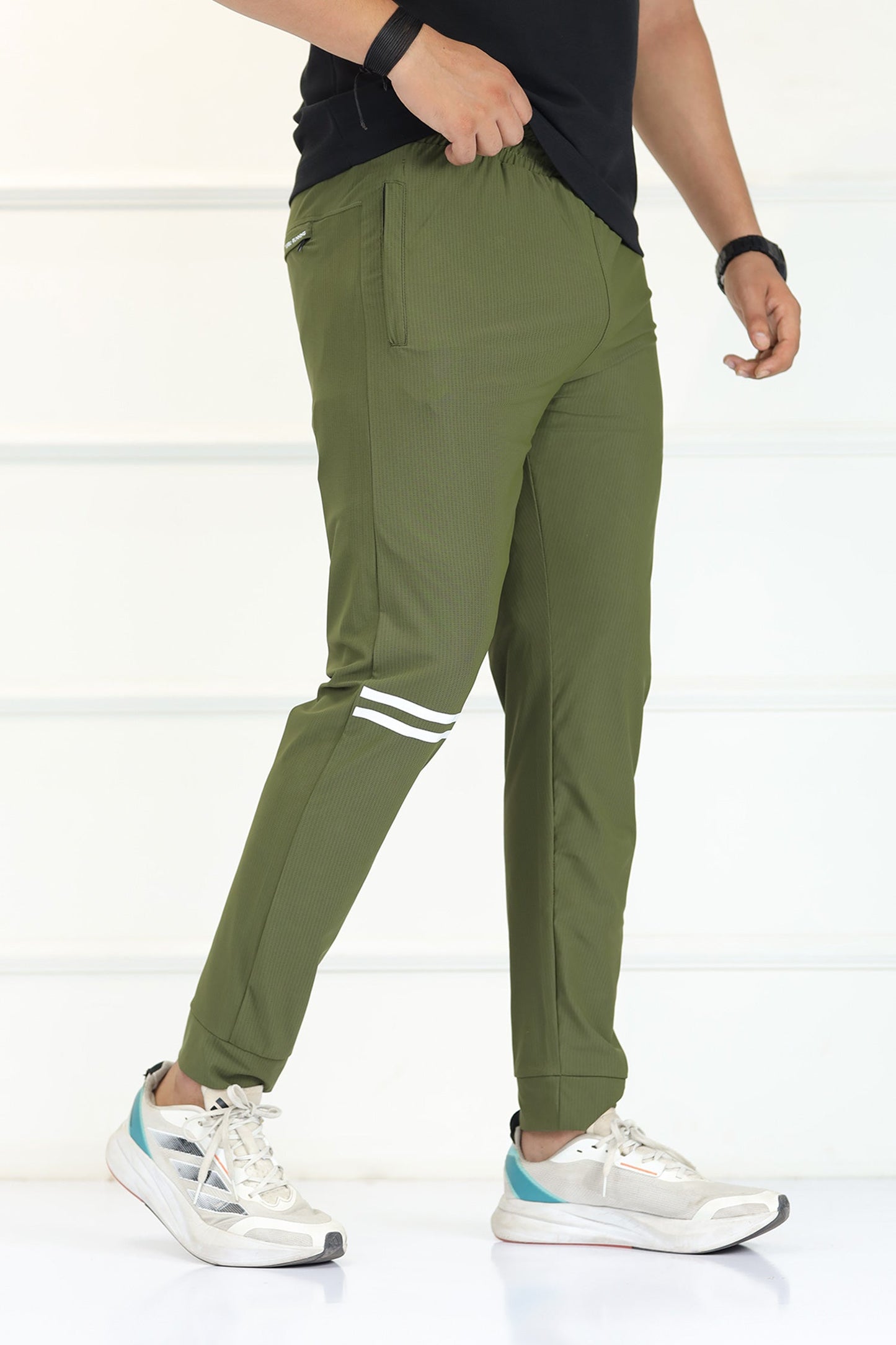 Turbo 'The Stride' Division Running Men's Dryfit Trouser In Olive Green