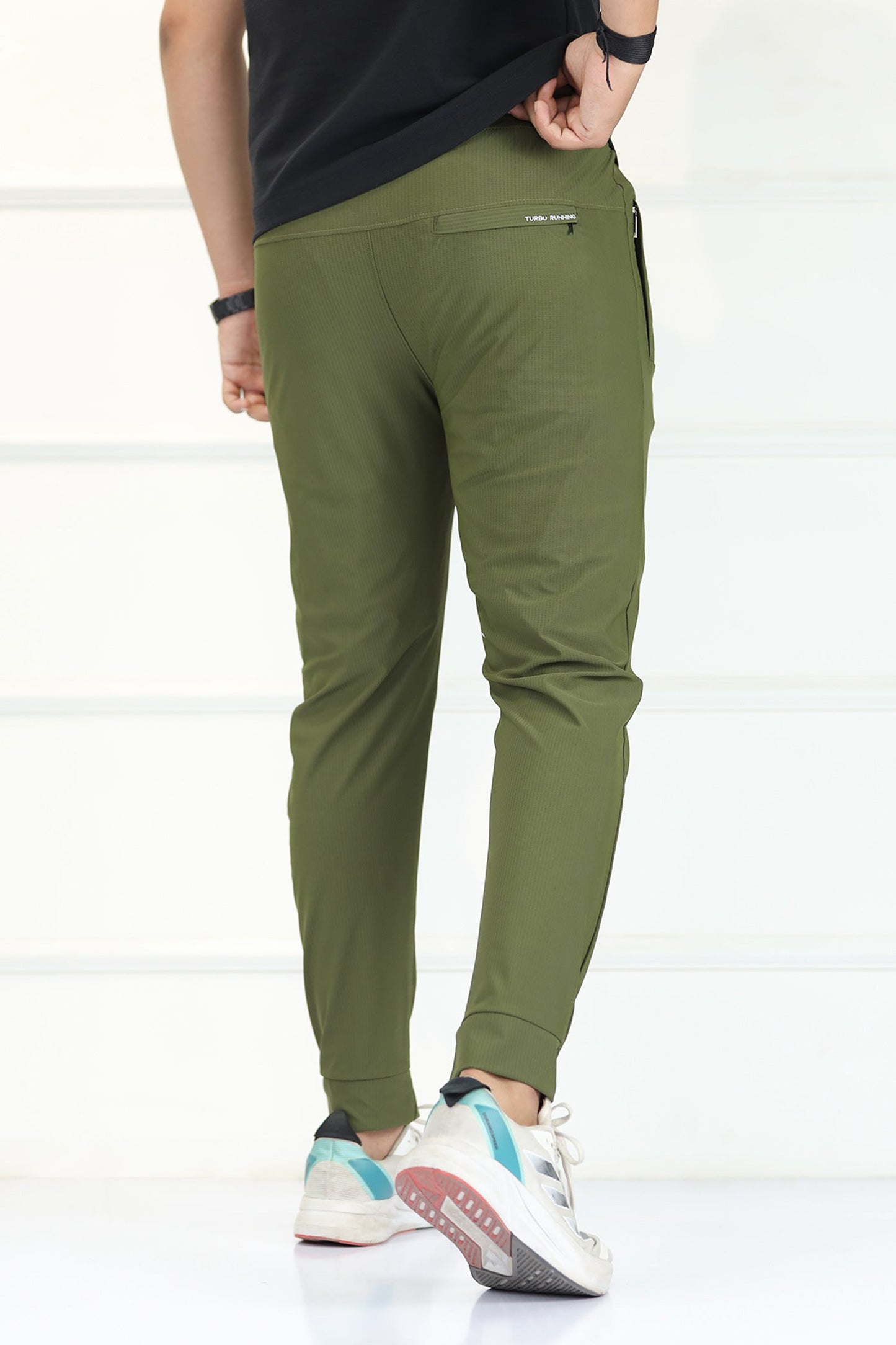 Turbo 'The Stride' Division Running Men's Dryfit Trouser In Olive Green