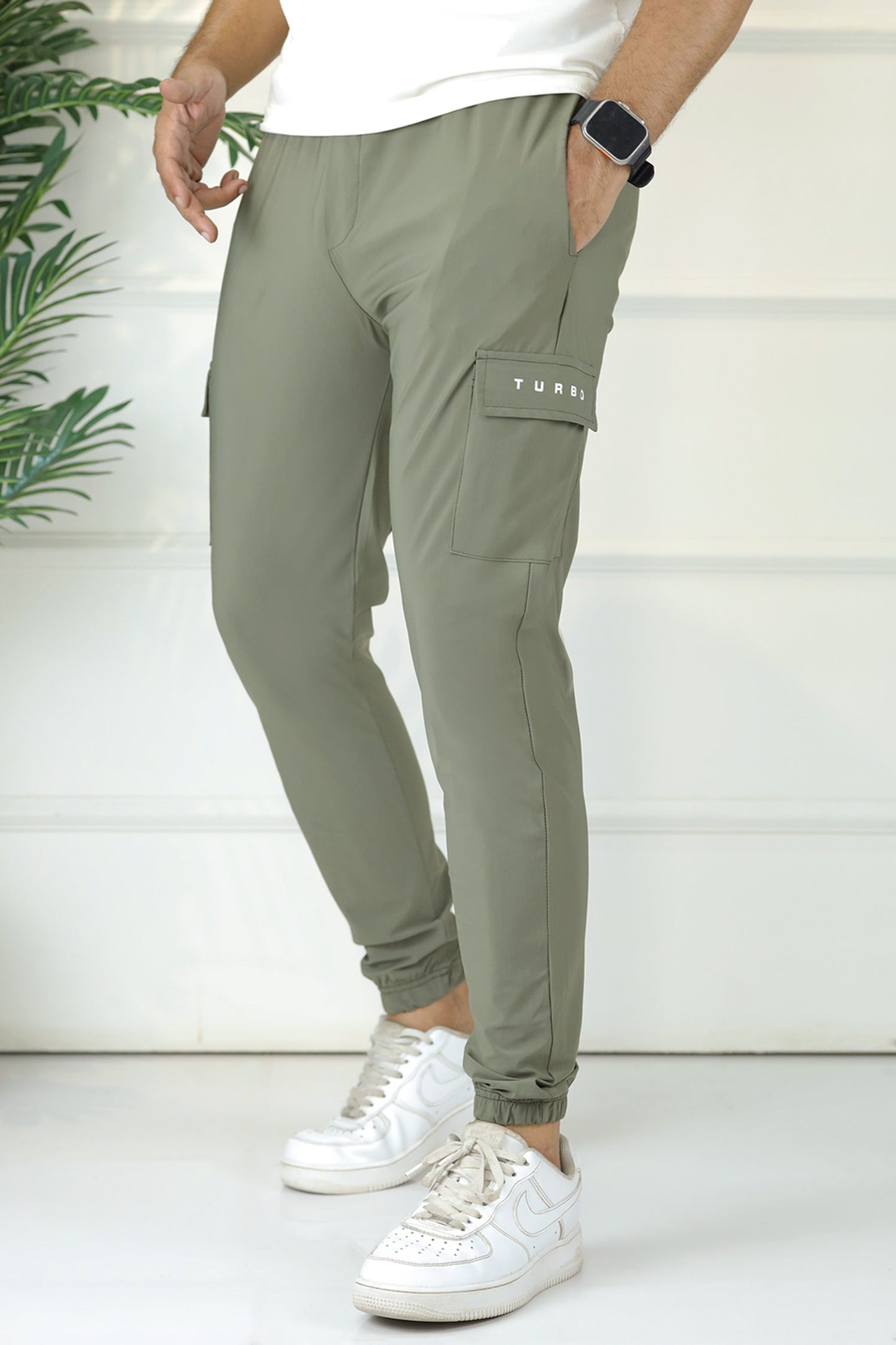 Turbo's Essential Workout Running Men's Dryfit Trouser In Olive