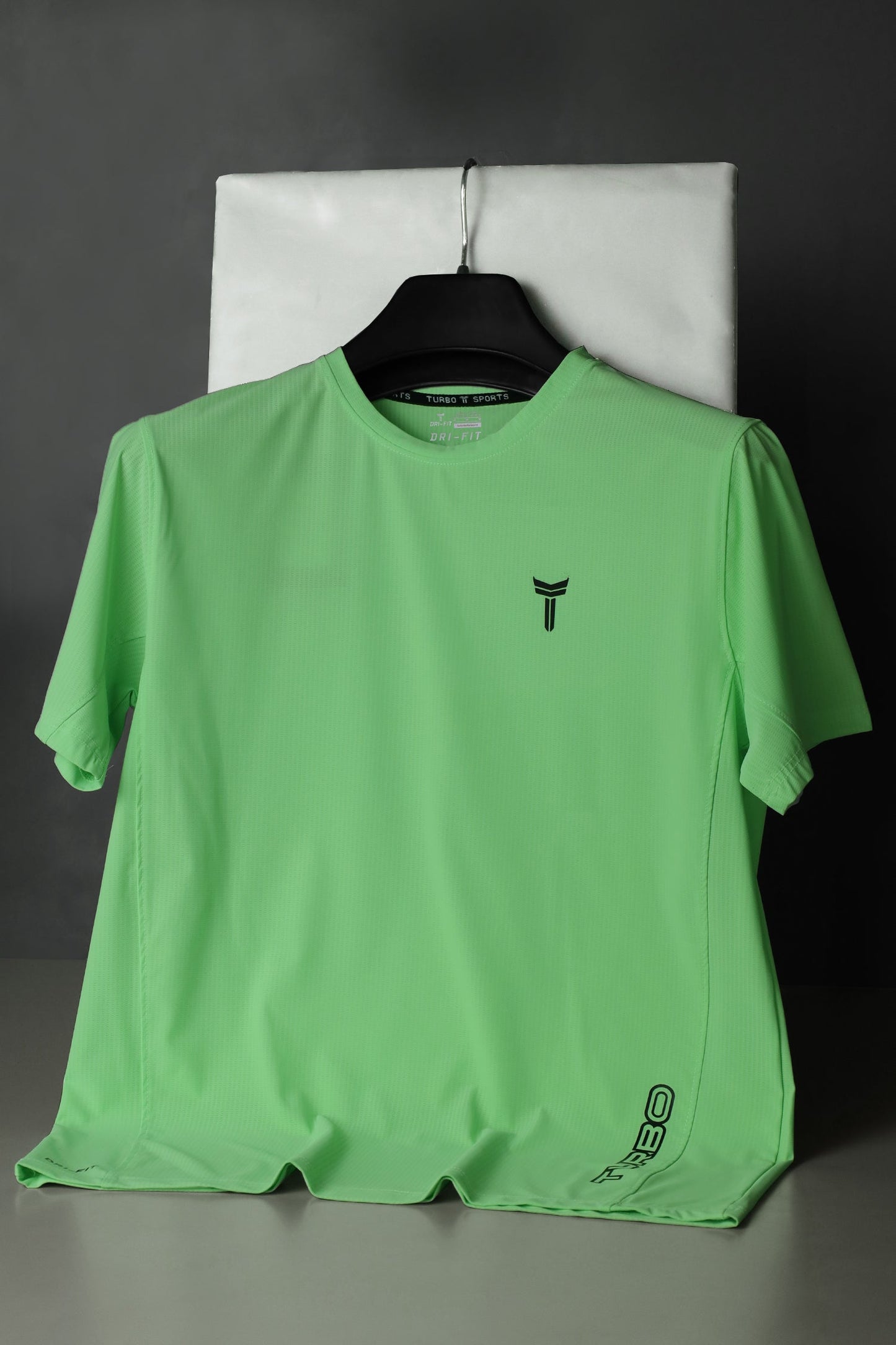 Turbo 'Street-Style' Drop-Shoulder Graphic Dry-Fit Tee In Parrot Green