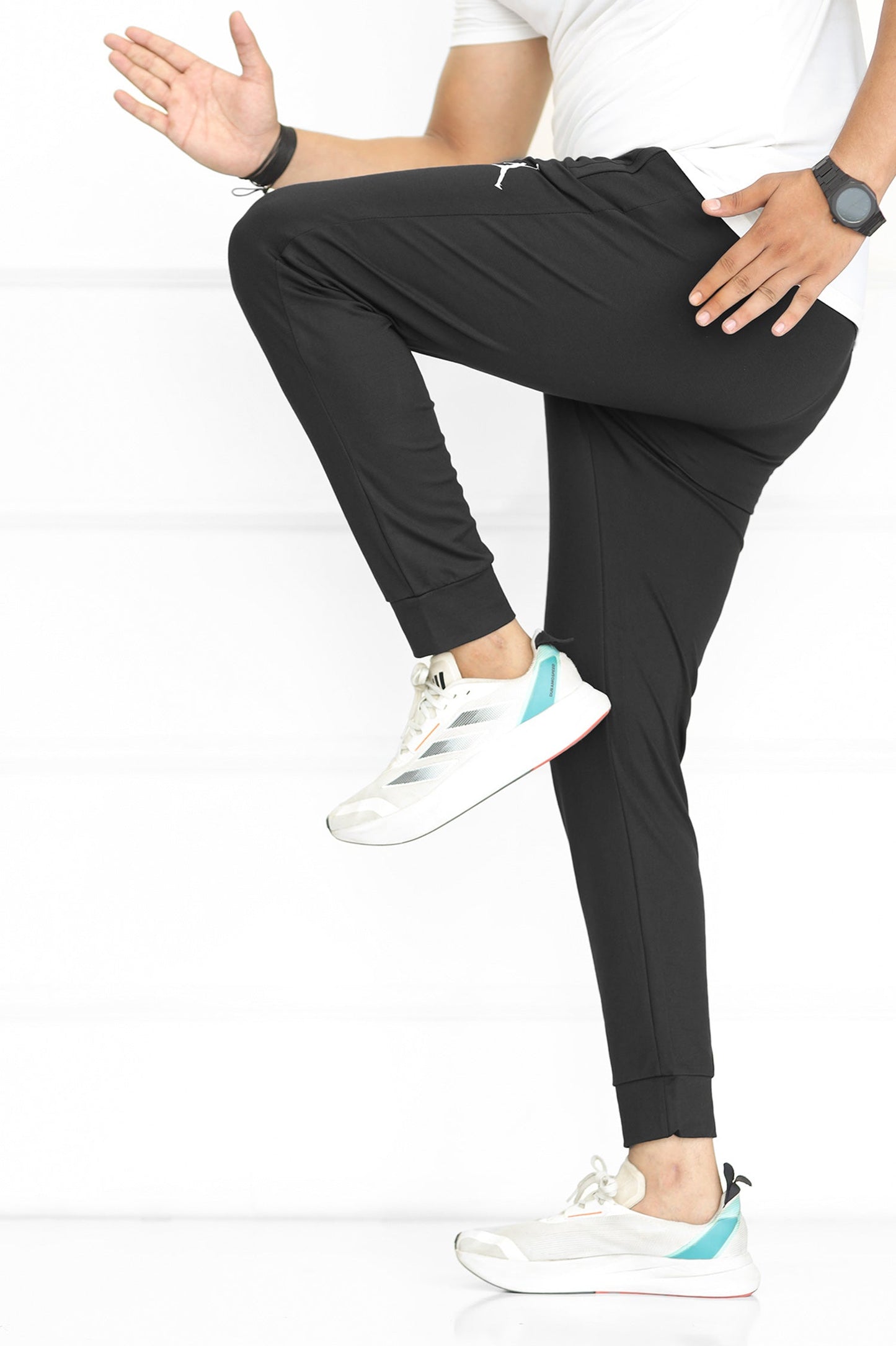 Jrdn 'Flight-Ready' Kinetic Stretch SlimFit Trouser In Black