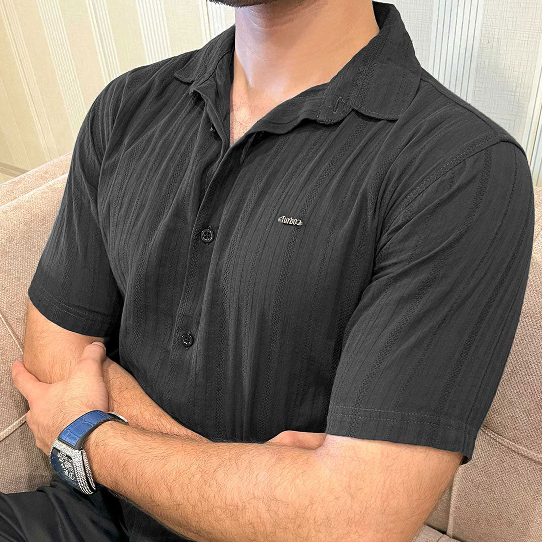 Turbo Minimalist Design Half Sleeve Casual Shirt In Black