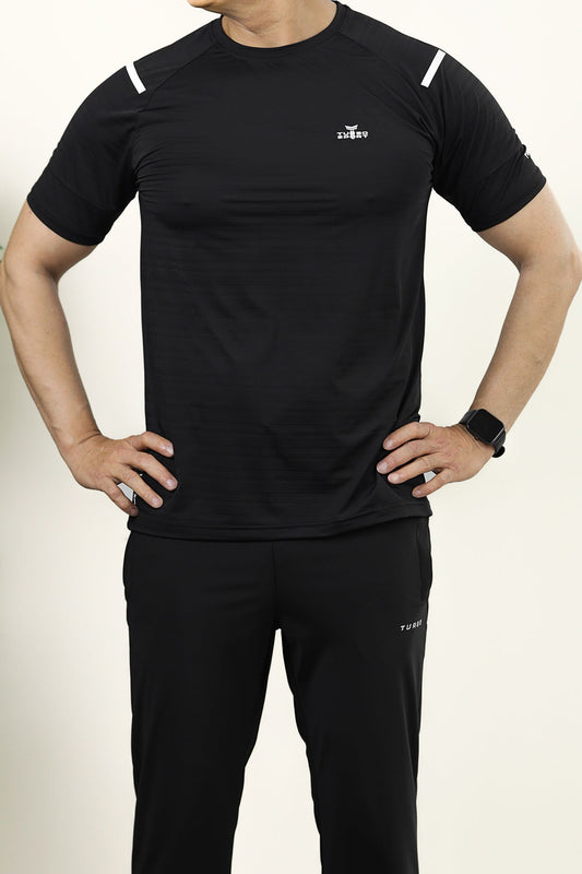 Turbo Sport Shoulder Striped Breathable Dry-Fit Tee In Black