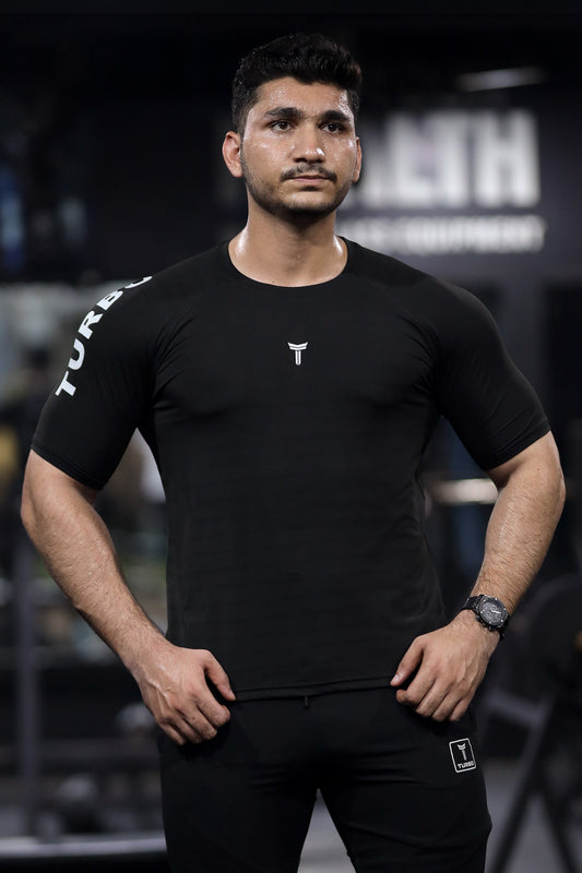 Turbo 'Statement Sleeve' Raglan Dry-Fit Tee In Black