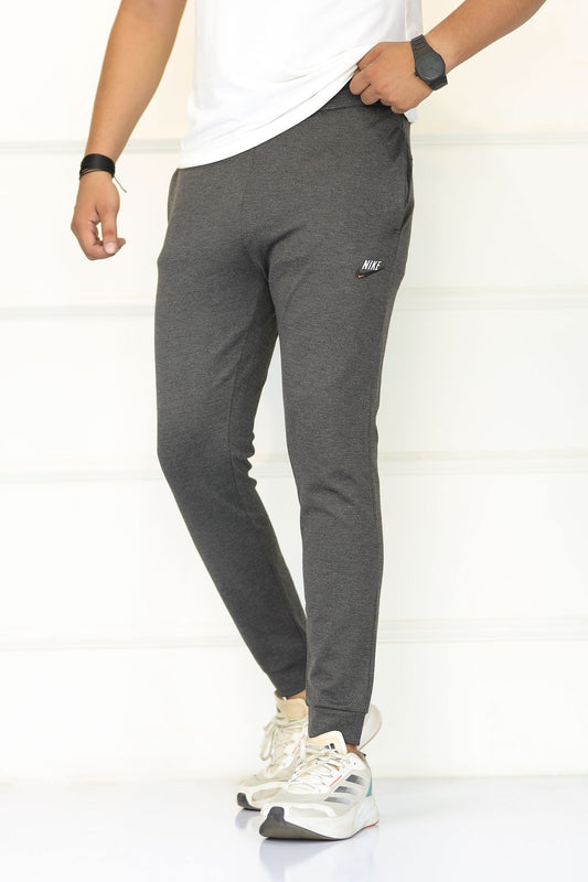 Nke 'The Jump' Project Performance SlimFit Trouser In Charcoal