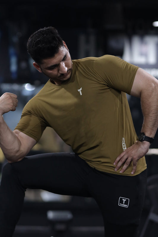 Turbo 'Street-Style' Drop-Shoulder Graphic Dry-Fit Tee In Camel