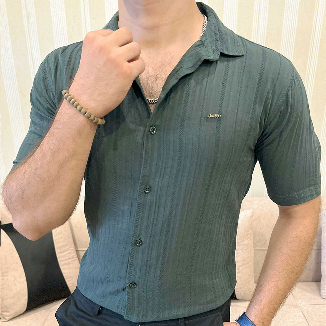 Turbo Minimalist Design Half Sleeve Casual Shirt In Dark Green