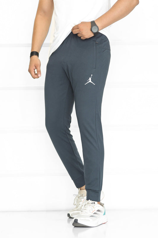 Jrdn 'Flight-Ready' Kinetic Stretch SlimFit Trouser In Dark Grey