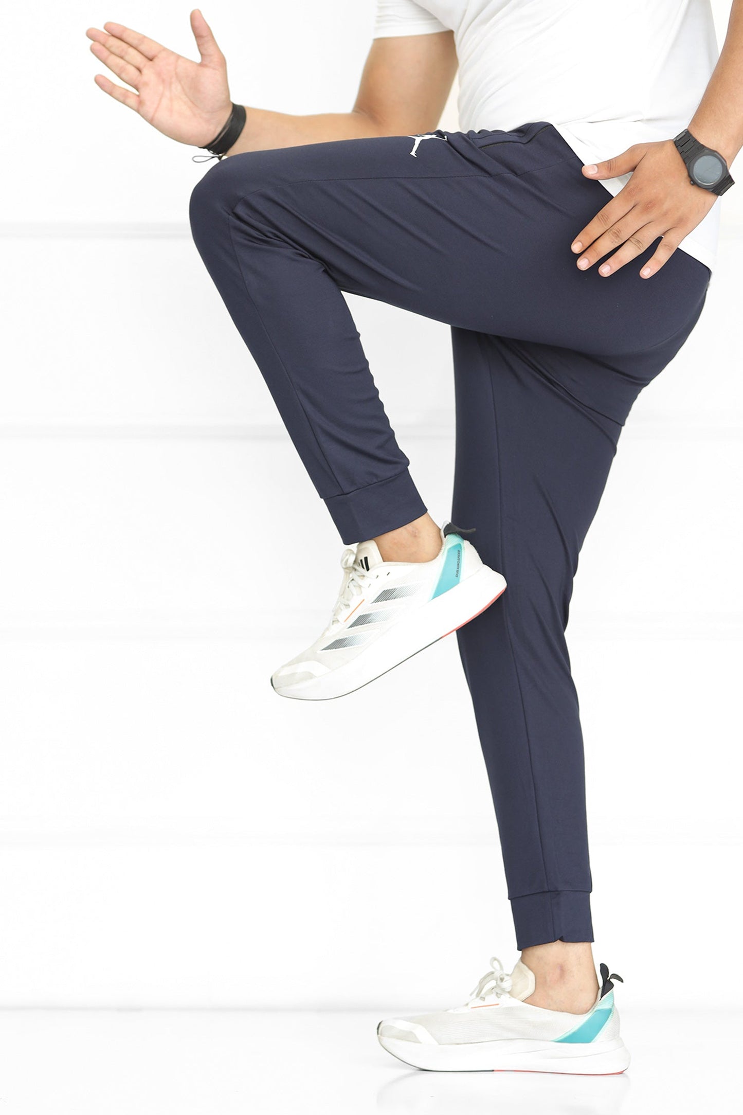 Jrdn 'Flight-Ready' Kinetic Stretch SlimFit Trouser In Navy Blue