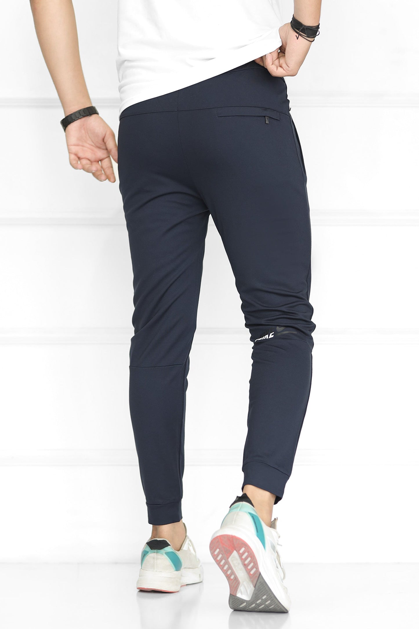 Nke 'Airborne' Division Active SlimFit Trouser In Navy Blue