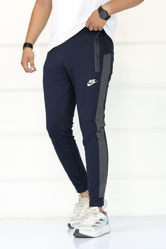 Nke 'Gravity-Defy' 4-Way Stretch SlimFit Trouser In Navy Blue