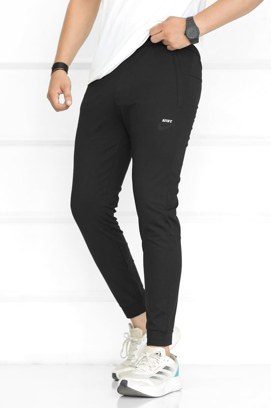 Nke 'Airborne' Division Active SlimFit Trouser In Black