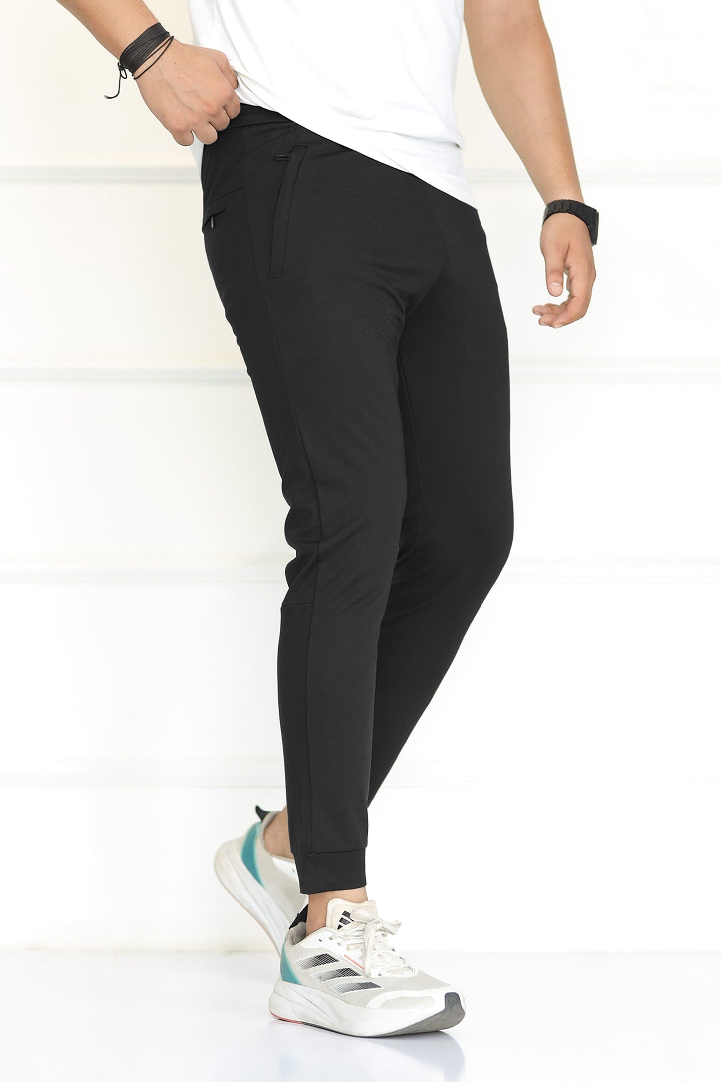 Nke 'Airborne' Division Active SlimFit Trouser In Black