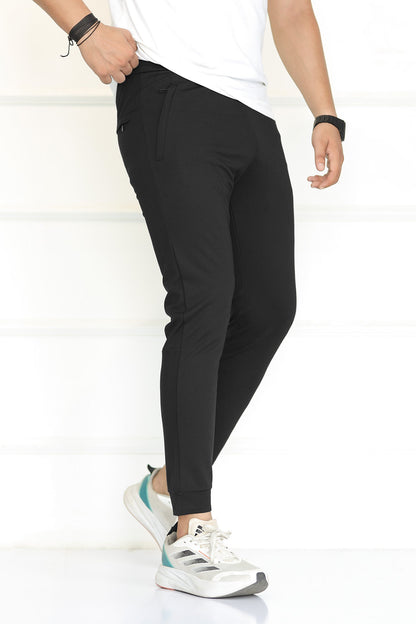 Nke 'Airborne' Division Active SlimFit Trouser In Black
